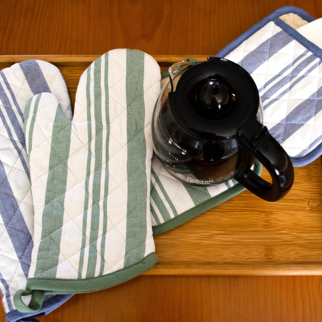 Decade Classics-Oven Mitt and Pot Holder Set