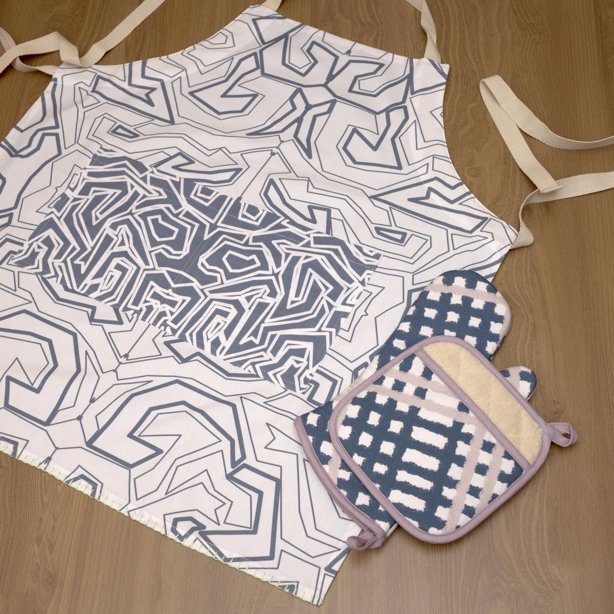 Squiggles: The Uh-Mazing Aprons