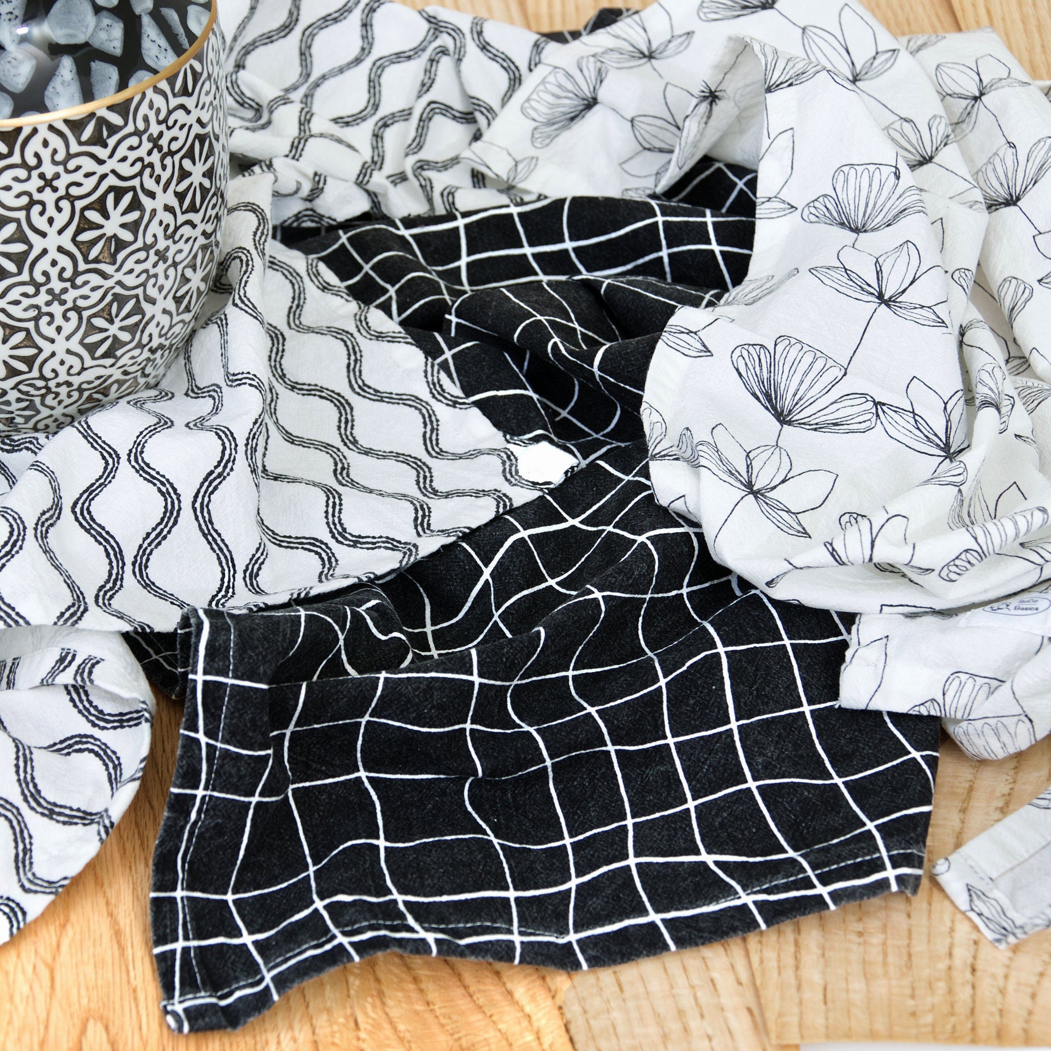 B&W Crinkled Flour Sack Tea Towels - Set/3