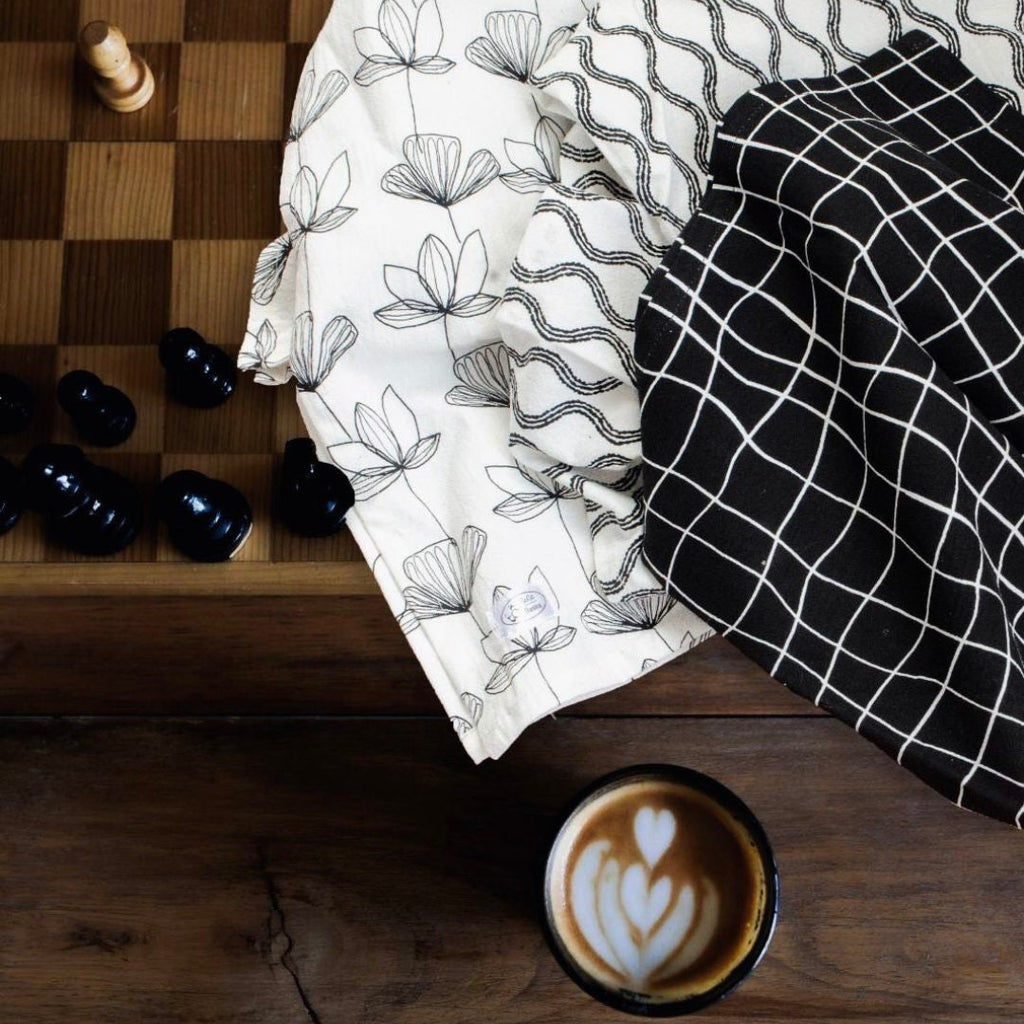 B&W Crinkled Flour Sack Tea Towels - Set/3