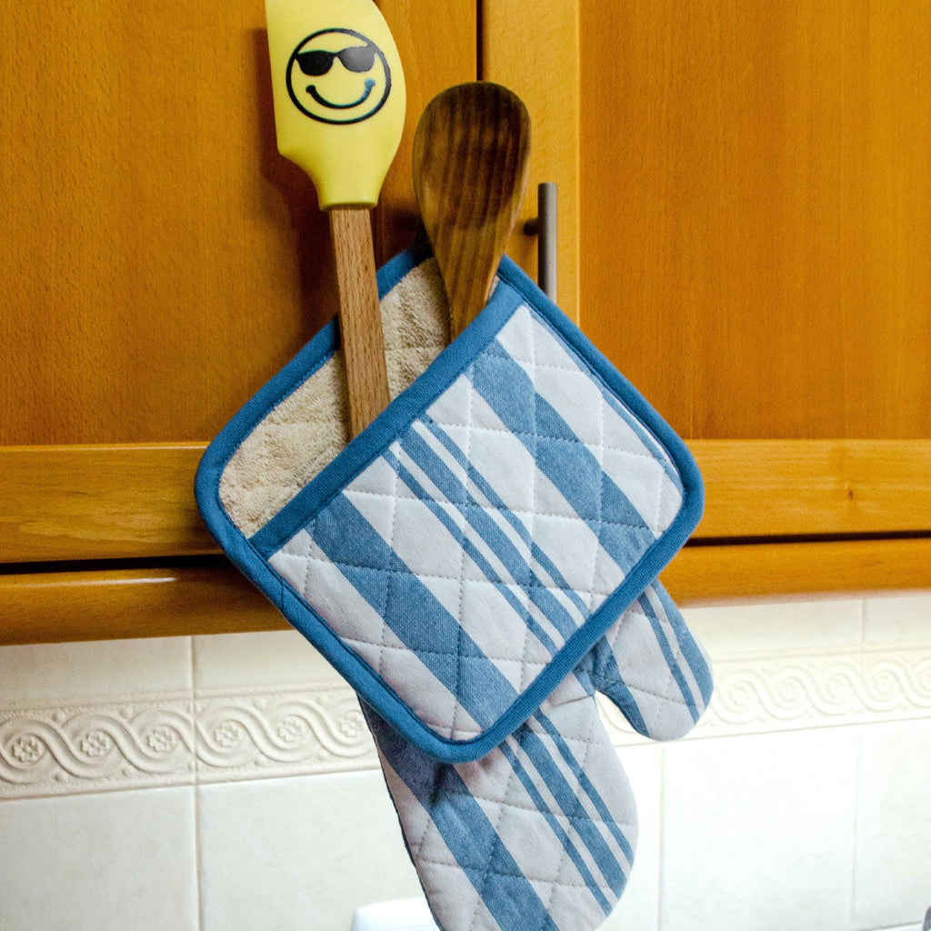Decade Classics-Oven Mitt and Pot Holder Set