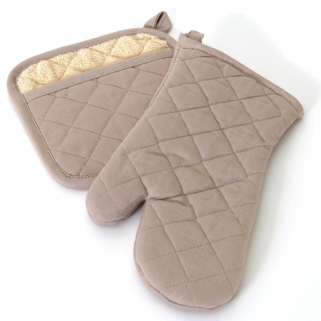grill and drill quilted cotton oven mitt and pot holder in chateaux grey against a white backdrop - from Hem And Tassel