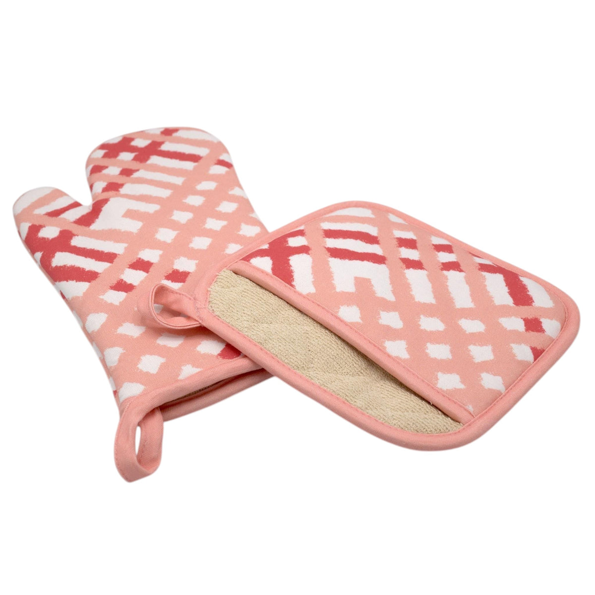 Hem And Tassel Burlap Check oven mitt and pot holder set in pink and white quilted cotton with heat-resistant lining