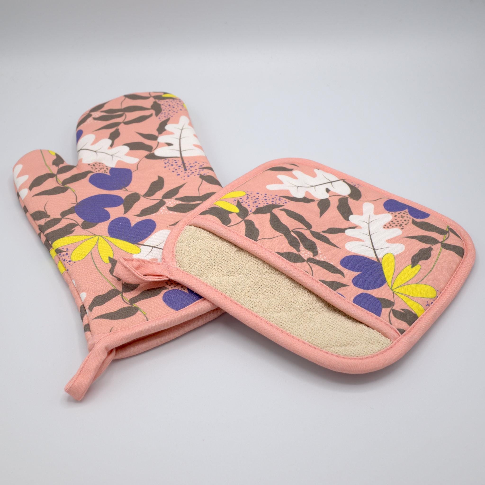 just leaves-patterned oven mitt and pot holder set on a light gray background from Hem And Tassel 