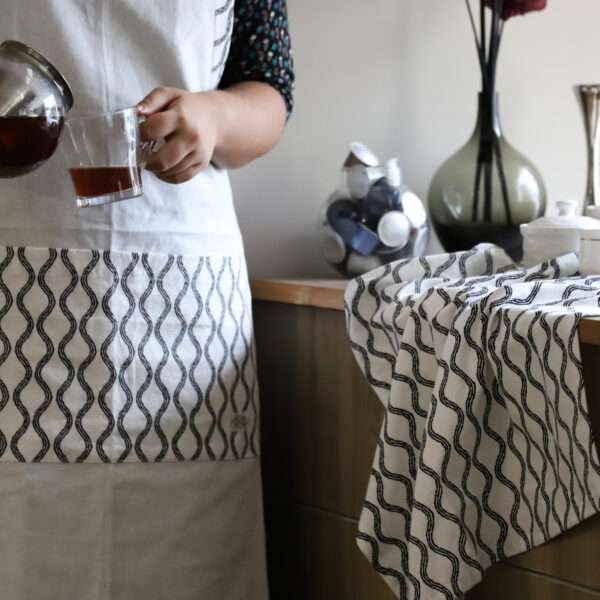 Designer Floursack Budget Aprons: 3 Styles in B&W - Image 2