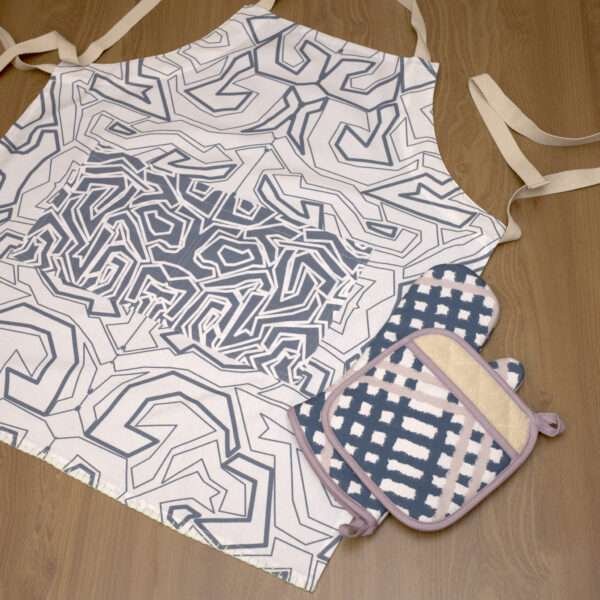 squiggles symmetric design apron in oil with jute impossible oven mitt and pot holder flat from hem and tassel