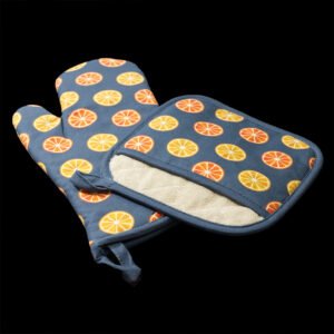 Faded orange set pf Oven mitt and pot holder