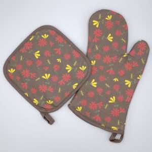 Shy dragonfly design mitt and hot pad in clay from hem and tassel