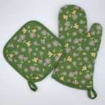 Shy dragonfly design mitt and hot pad in green from hem and tassel