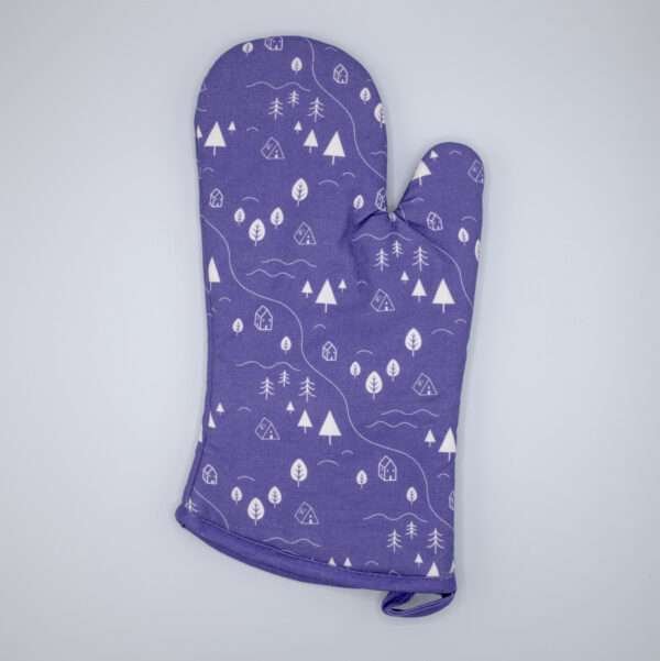 tiny countryside design oven mitt in purple from hem and tassel