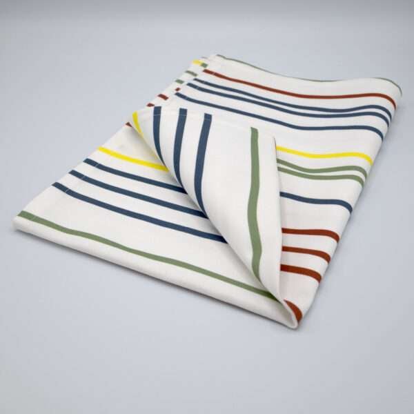 Not straight design bold-slim tea towel folded from hem and tassel