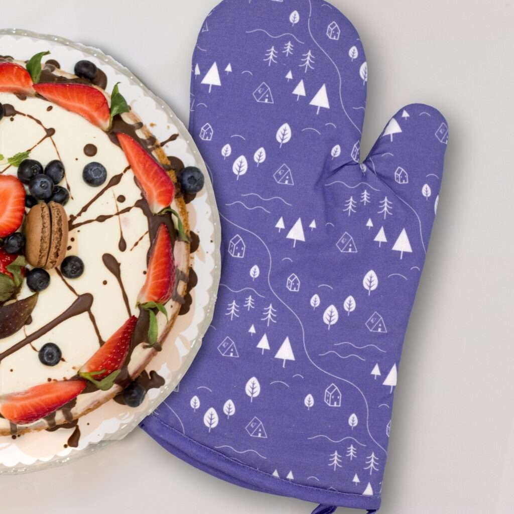 Tiny Country Mitt in Purple with cake and platter